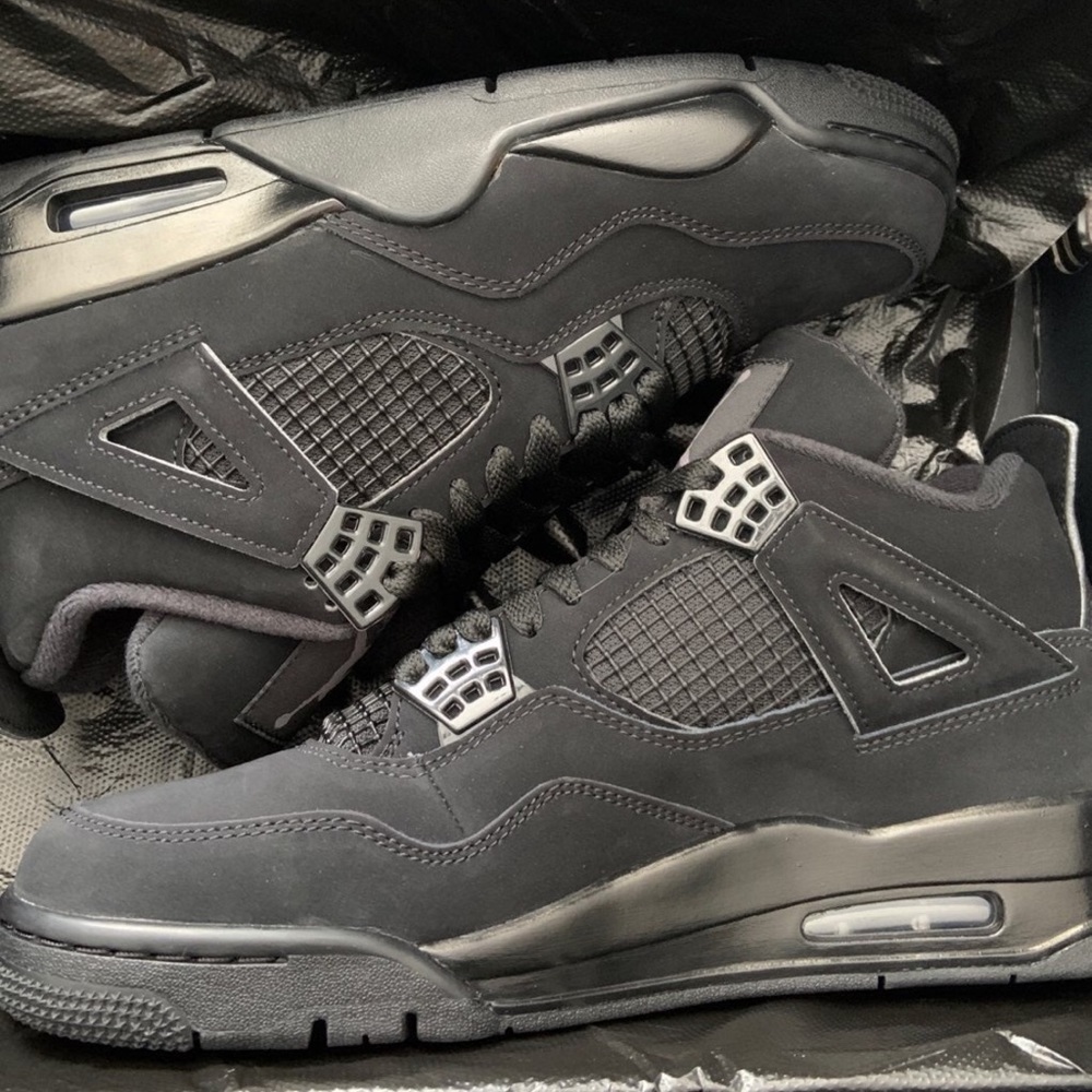 Jordan 4 black cats